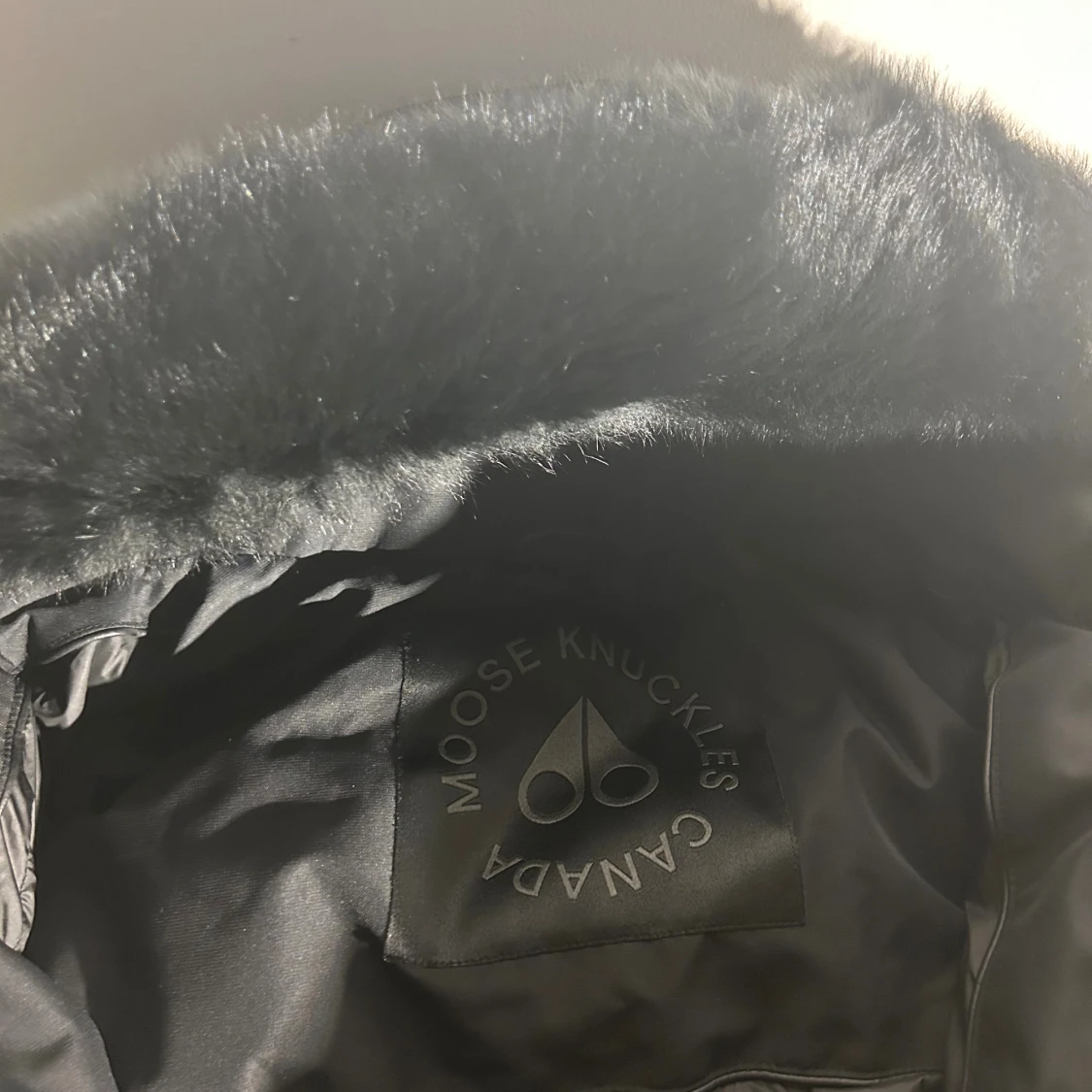 Svart dunjacka Moose Knuckles - 4