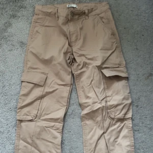 Cargo Jeans Från GinaTricot - Inga Defekter, Som Ny! Fler frågor? Kontakta mig! 🤍🌸