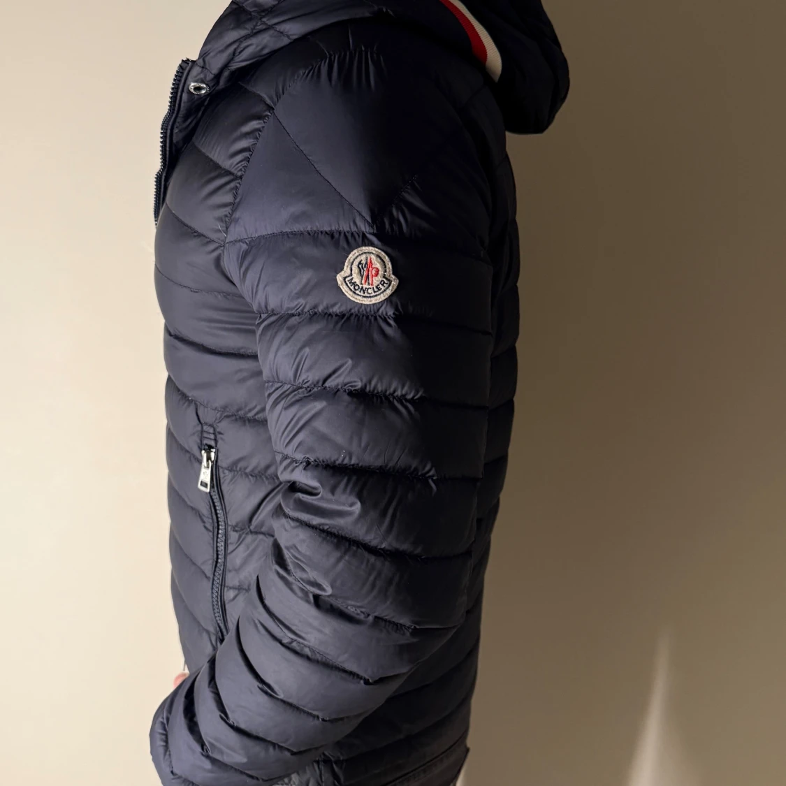 Mörkblå dunjacka från Moncler - 1