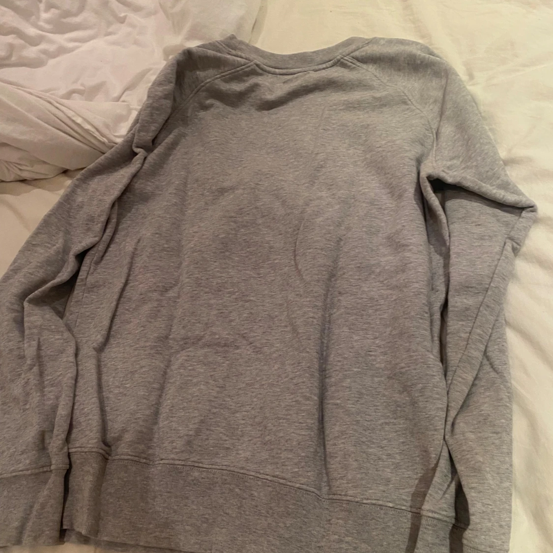 Grå sweatshirt från Gant Rugger - 3