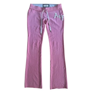 Vintage Abercrombie & Fitch flared wide legged mjukisbyxor  - Vintage wide legged / bootcut Abercrombie and Fitch pants / mjukisbyxor size XS 