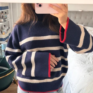 Stickad tröja  - Så snygg med polokrage 