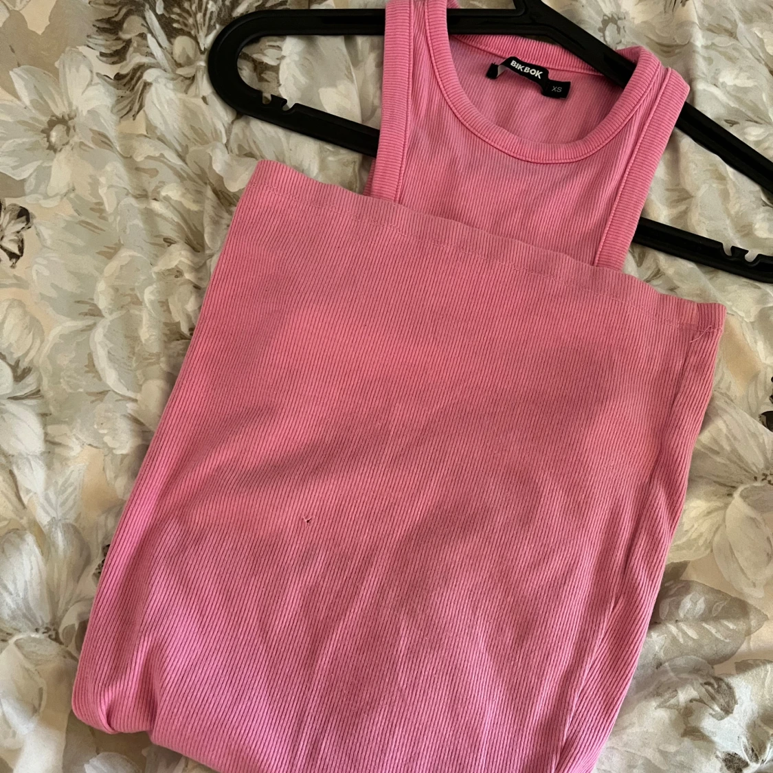 Rosa klänning från Bikbok - 3