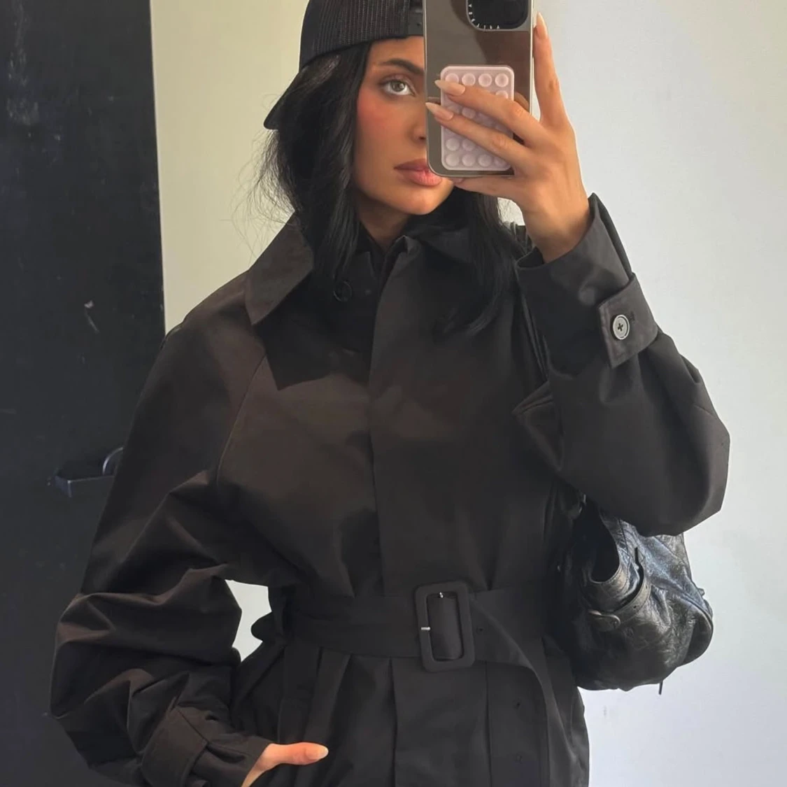Svart trenchcoat med bälte från KHY,Kylie Jenner  SLUTSÅLD FAVORIT!! - 3