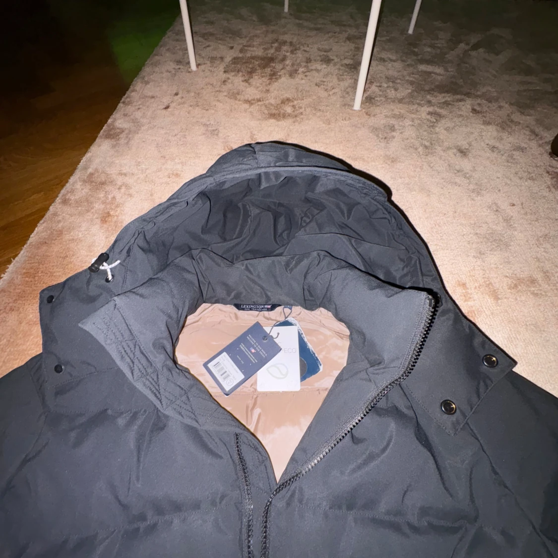 Svart dunjacka från Lexington  - 2