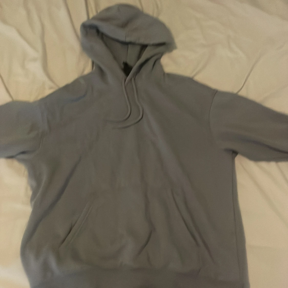 Grå hoodie från HM