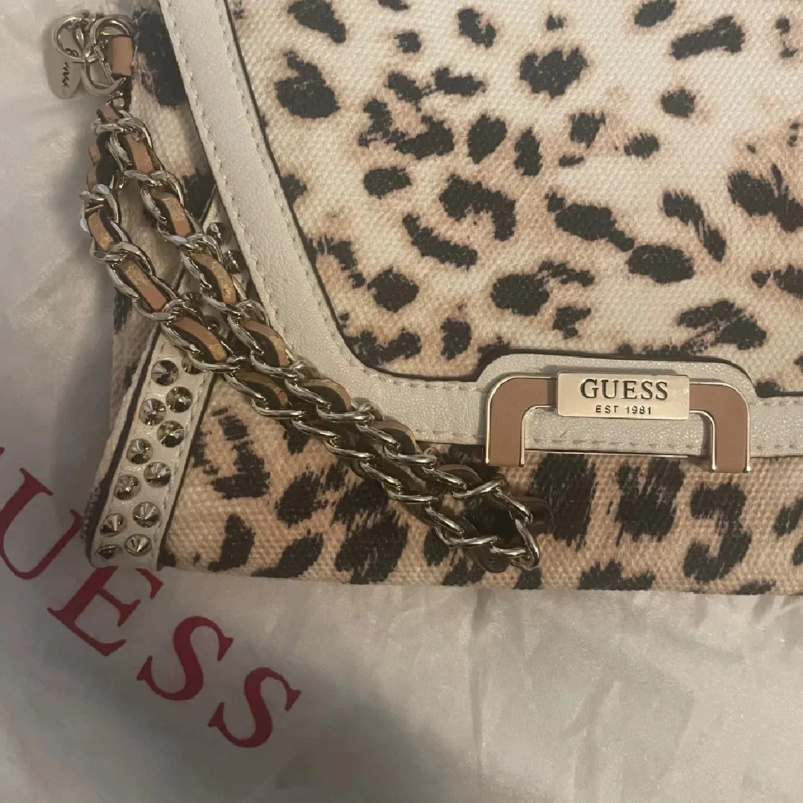 Guess väska leopard - 1