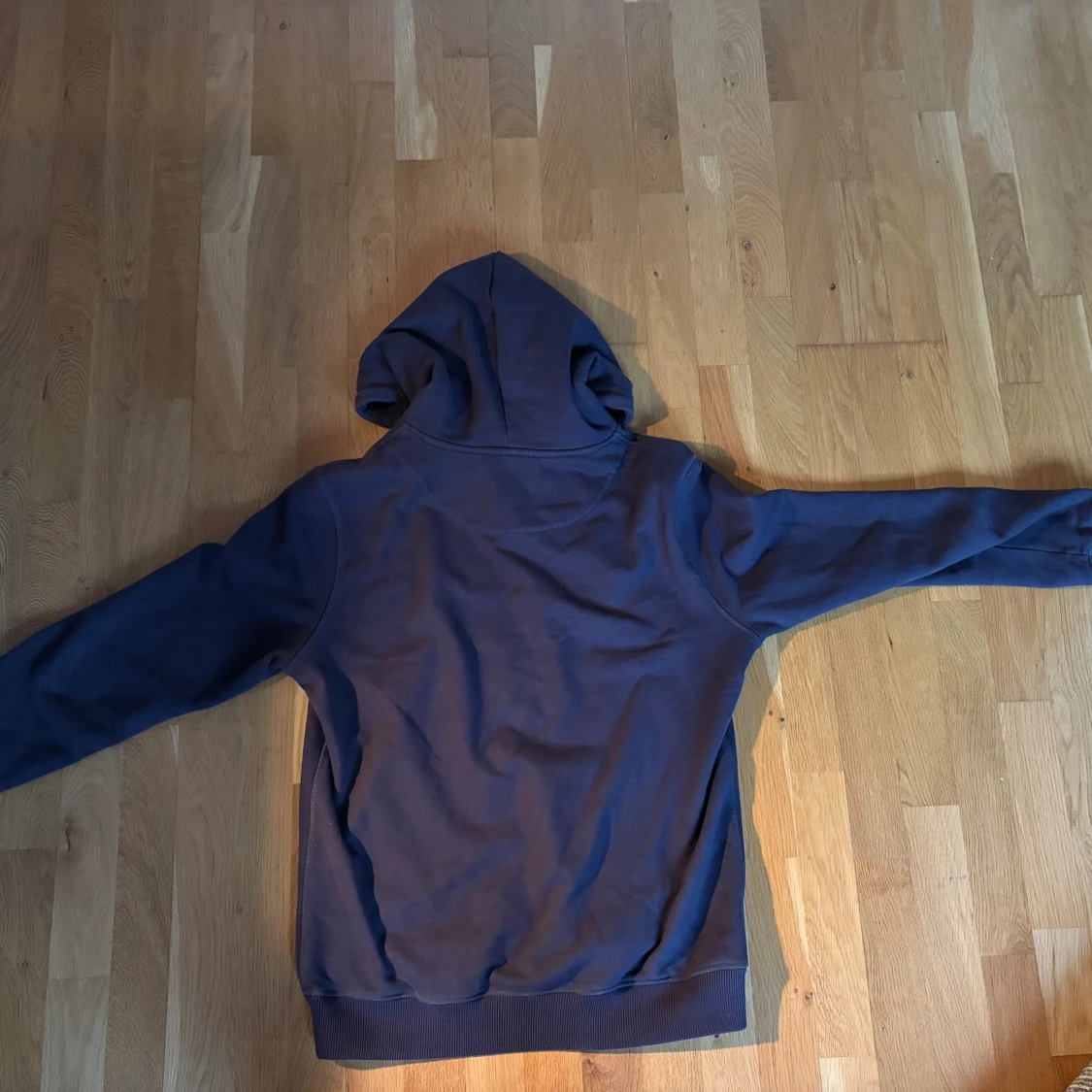 Marinblå hoodie från Morris, storlek L - 1