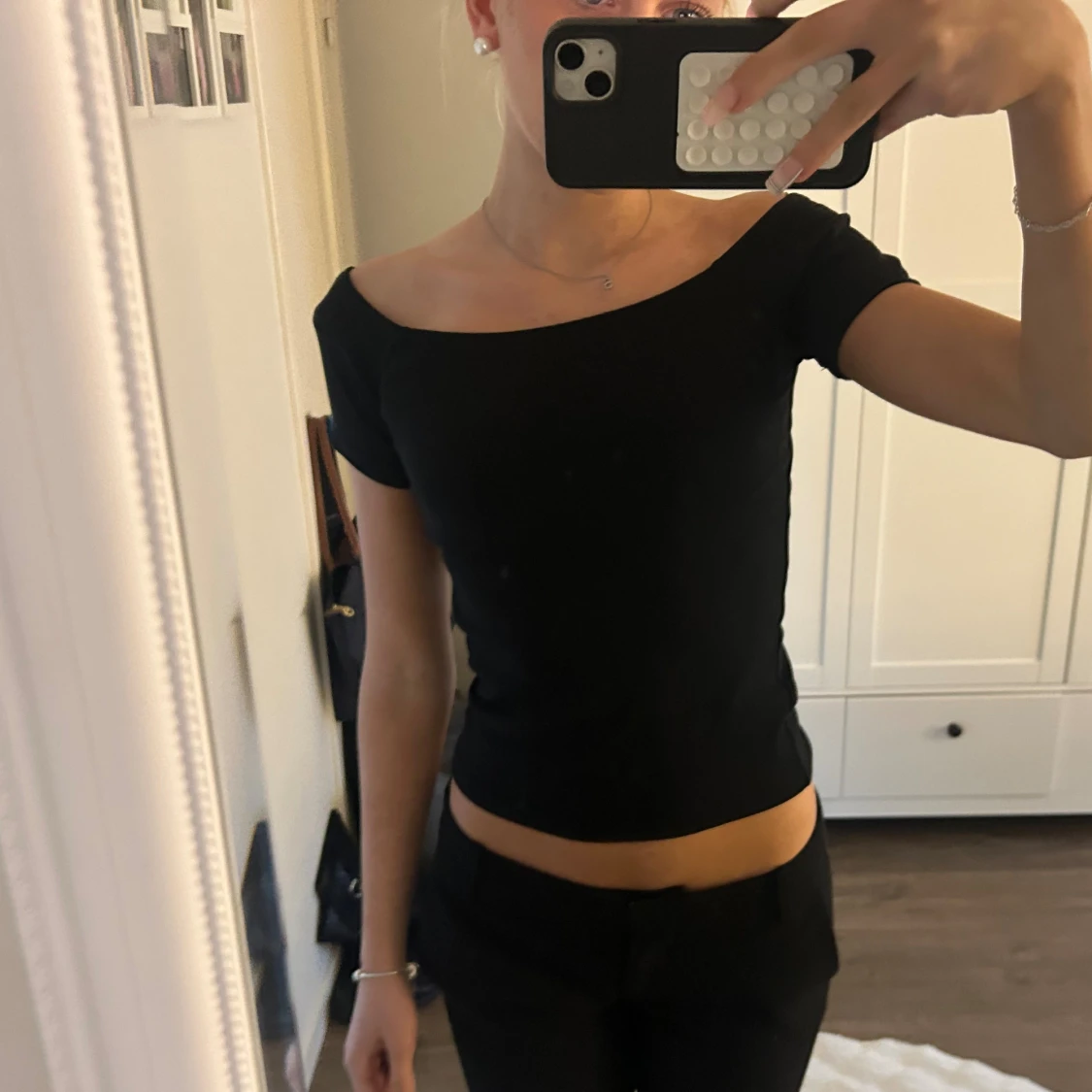 Svart offshoulder topp i bomull - 2