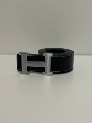 Herme's Bälte  - Helt nytt aldrig använd. Storlek 110cm. Snabb frakt 