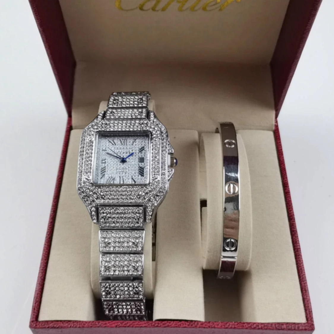 silverfärgad fyrkantig klocka - 1