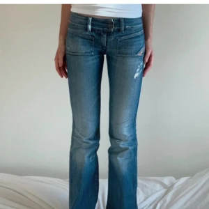 Lågmidjade bootcut jeans från disel - Blå jeans ifrån disel i väldigt bra skick 💕