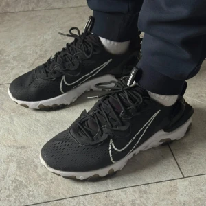 Nike react - Hej ja säljer mina Nike reacts, har inte särskilt stor användning av dom. Hör av dig vid frågor