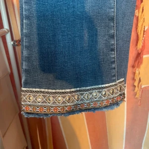 Stickad tröja och fransar - Aldrig använt