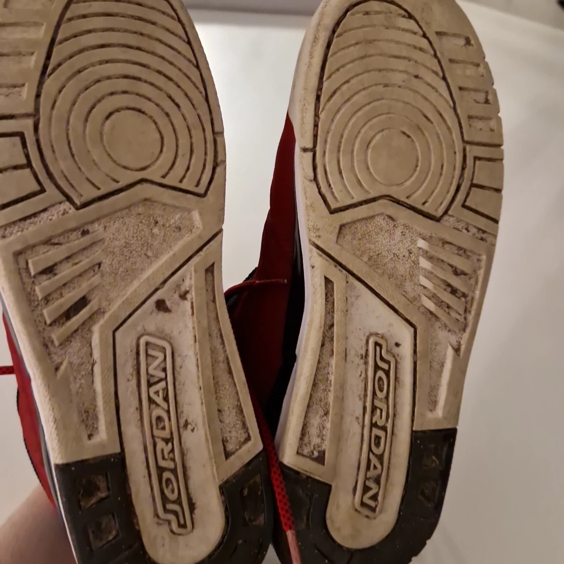 Nike Air Jordan 1 Röd/Svart 39 - 4