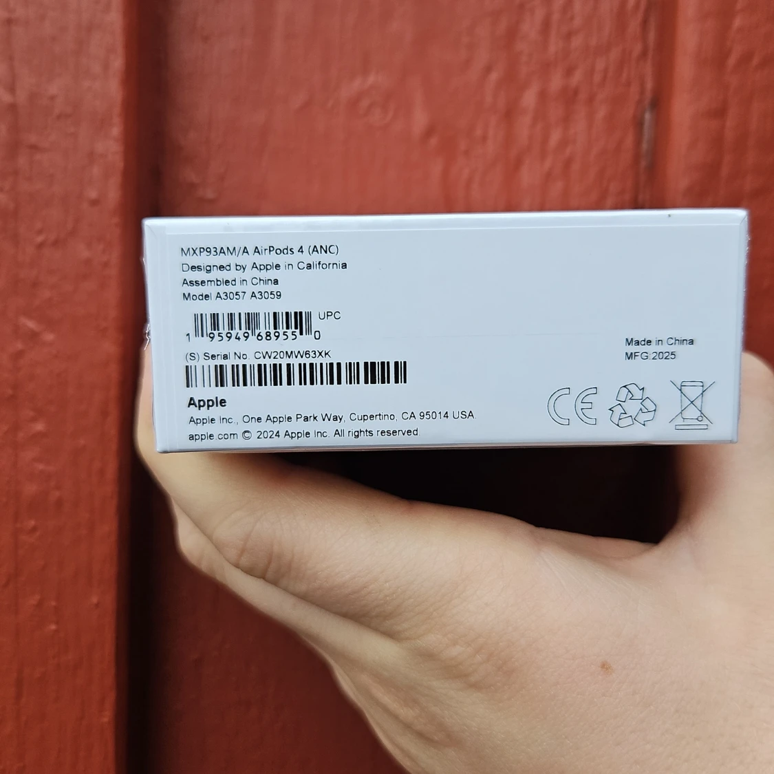 AirPods 4 Active Noise Cancellation - 4