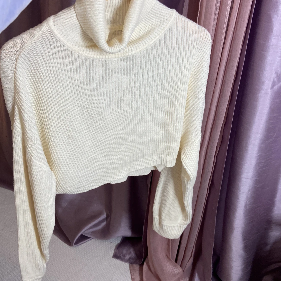 Vit ribbad polotröja från H&M Divided - 4