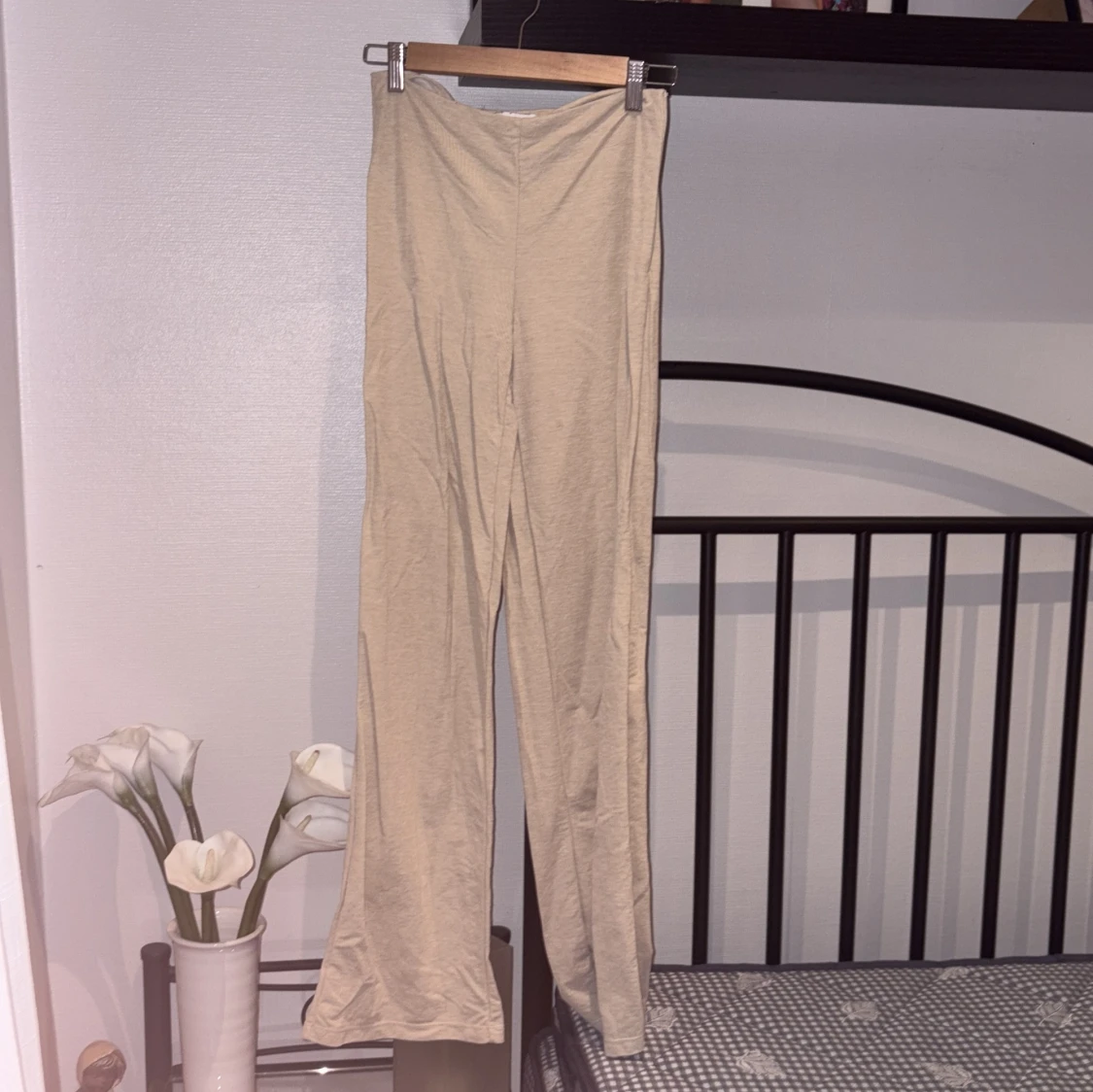 Beiga vida byxor från MNG XS