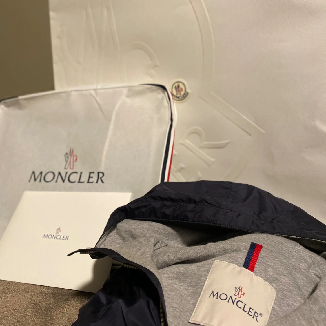 Mörkblå vindjacka från Moncler - 3