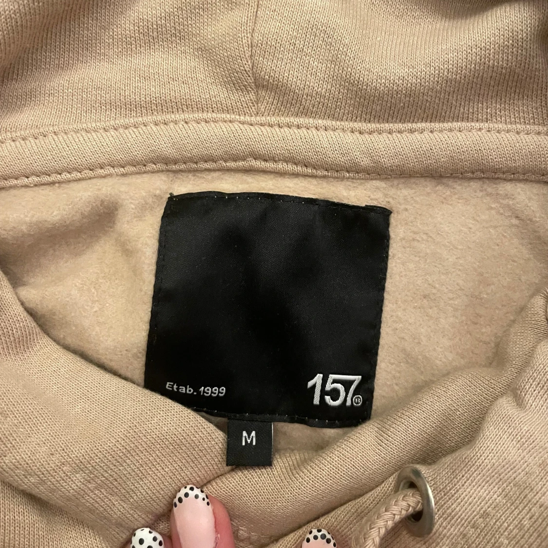 Beige hoodie från 157 med huva - 2