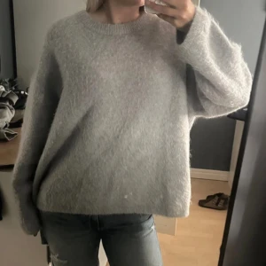 H&M mohair tröja  - Super fin mohair tröja från H&M🩶helt slutsåld på hemsidan 