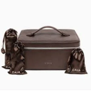 Caia julkalender 2025 - Högst bud vinner! Skickar när jag fått hem den. Säljer så min kille hade köpt en till mig utan att jag visste så nu har jag två.