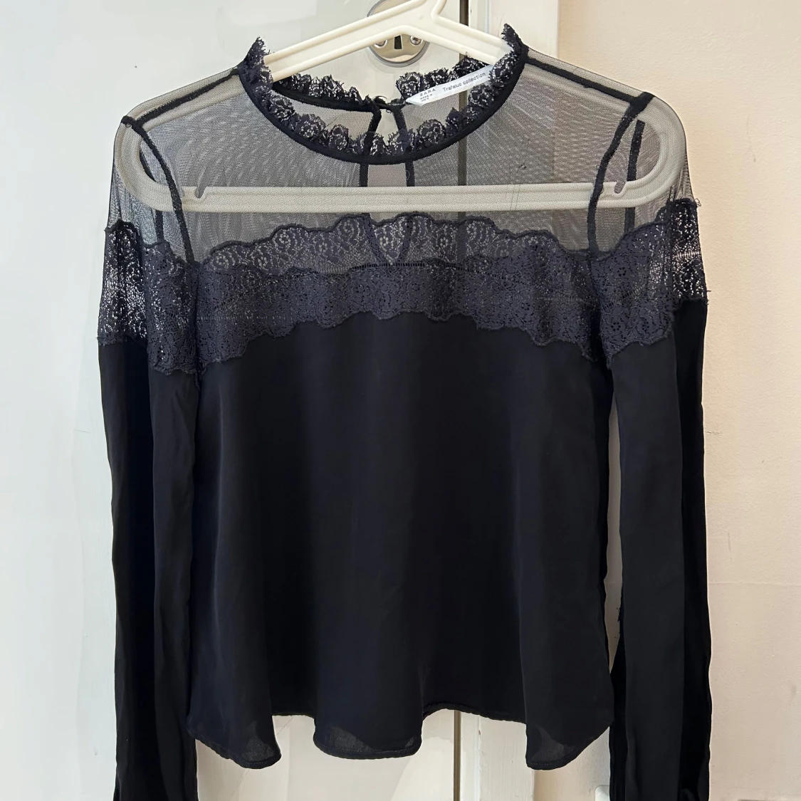 Svart spetsblus från Zara Trafaluc - 2
