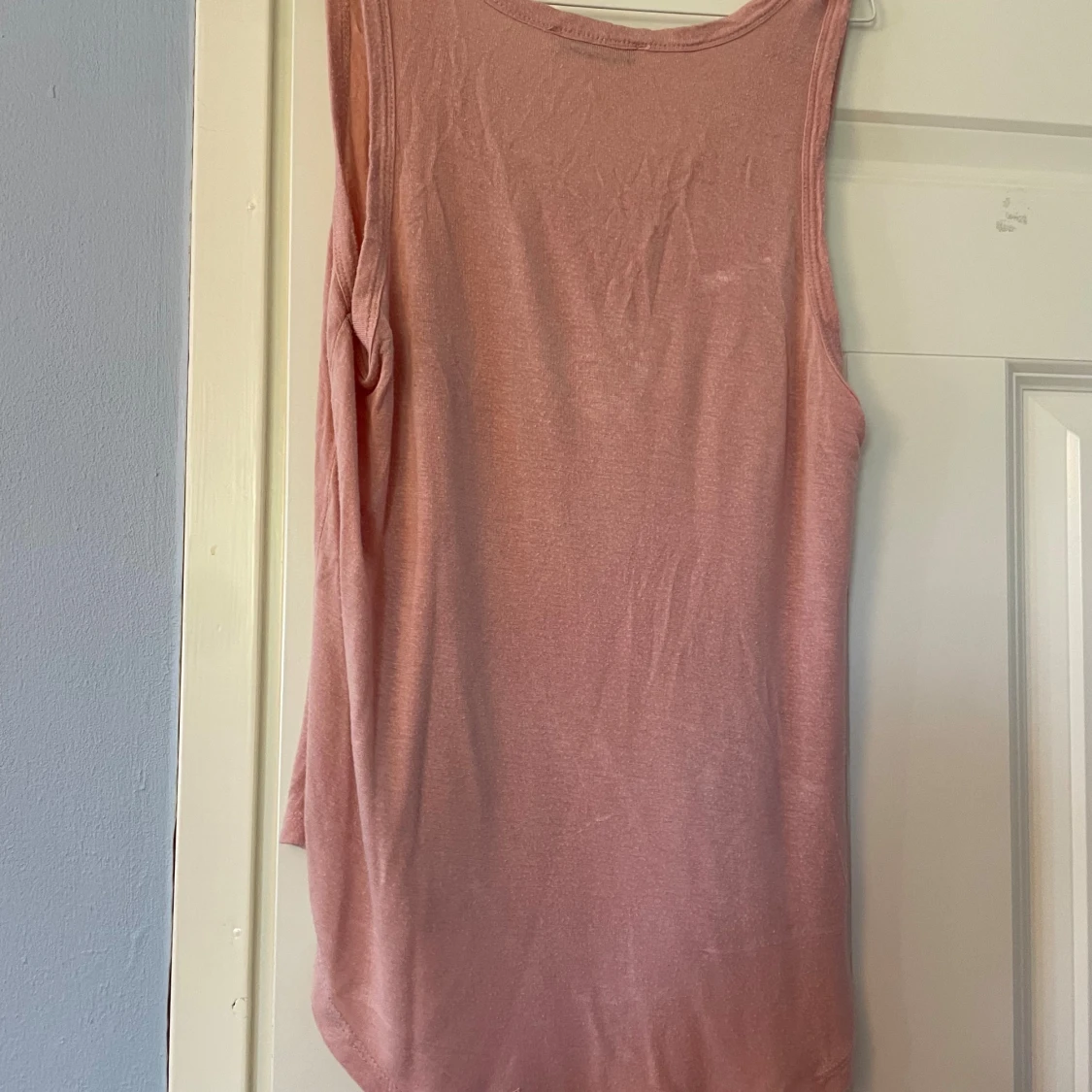 Rosa linnetopp från MNG Basics - 1