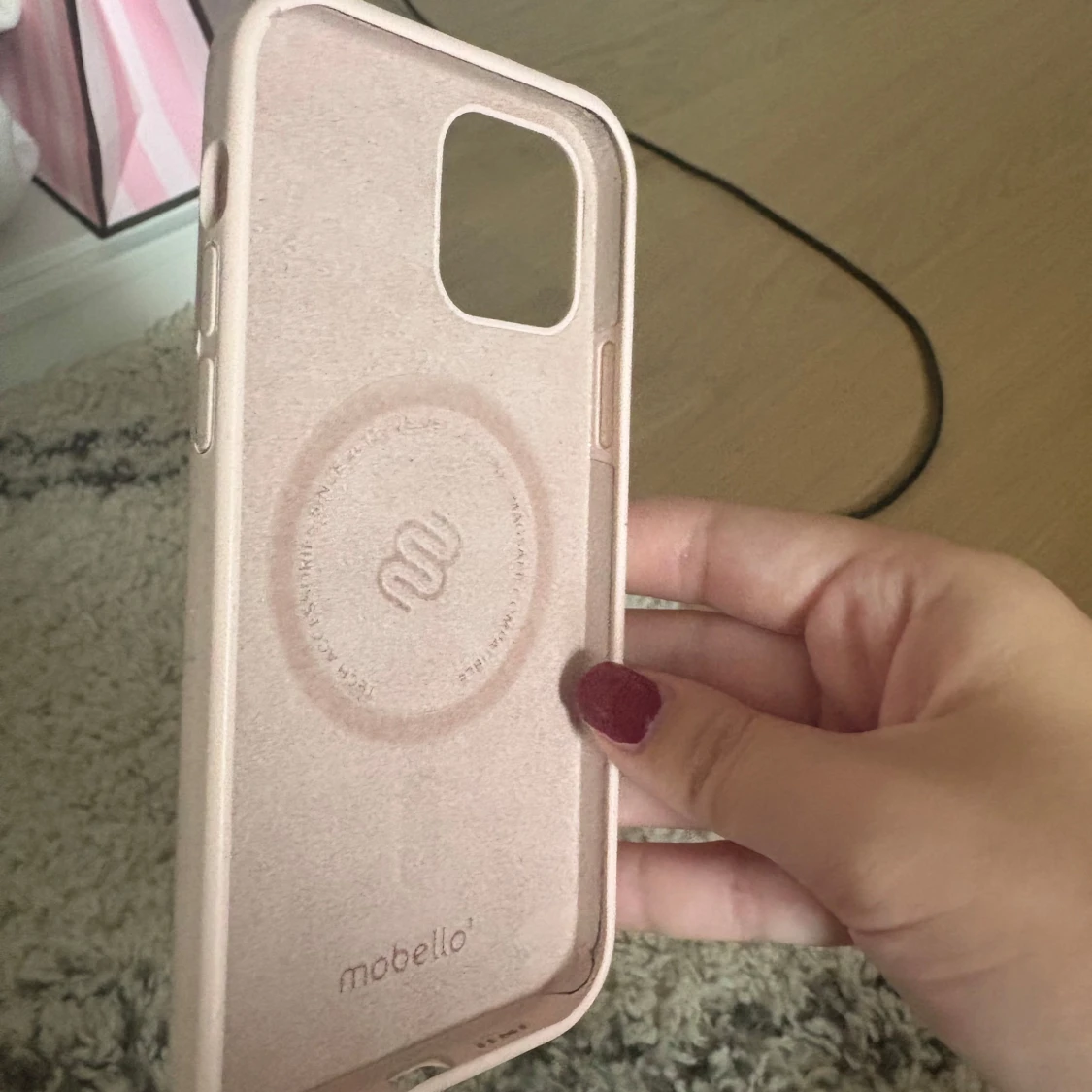 Rosa Mobilskal läppglans hållare iPhone 12 Pro - 2