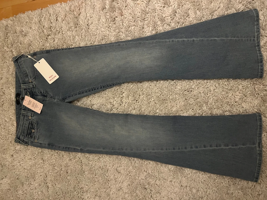 True Religion Joey Low Rise Flare Jeans - 4