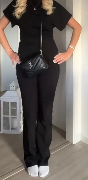 bikbok kostymbyxor  - säljer mina kostymbyxor från Bikbok ”vera tall” i storlek 36. 