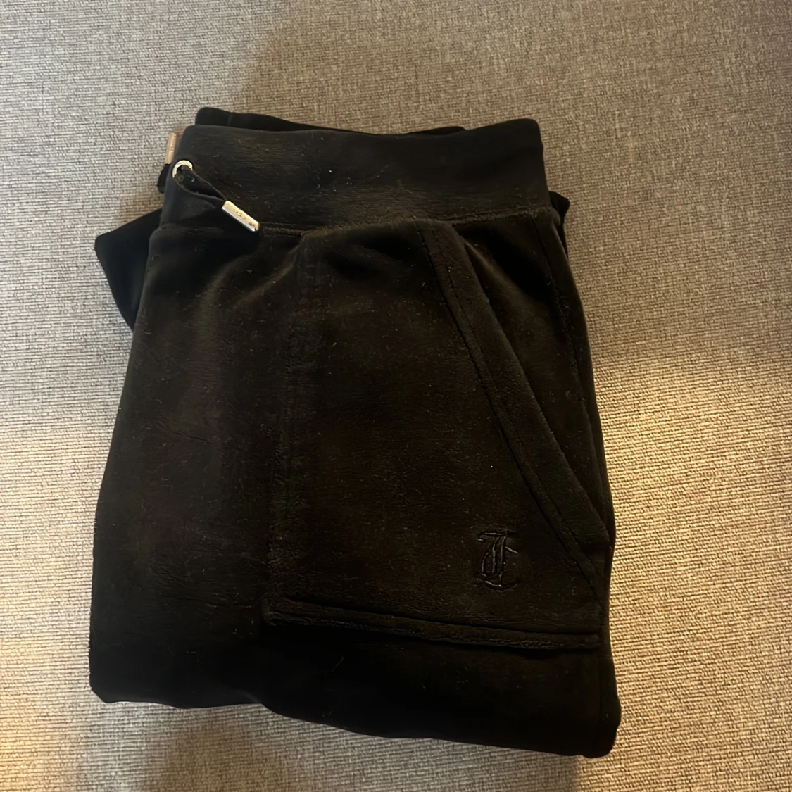 Svarta mjukisbyxor Juicy Couture XS