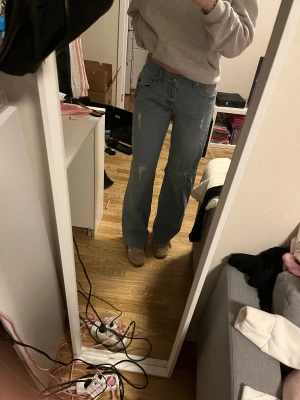 Baggy jeans  - Super sköna men inte kommit till användning midjemått-40 innerbenslängd-80 skriv om du undrsr något😊