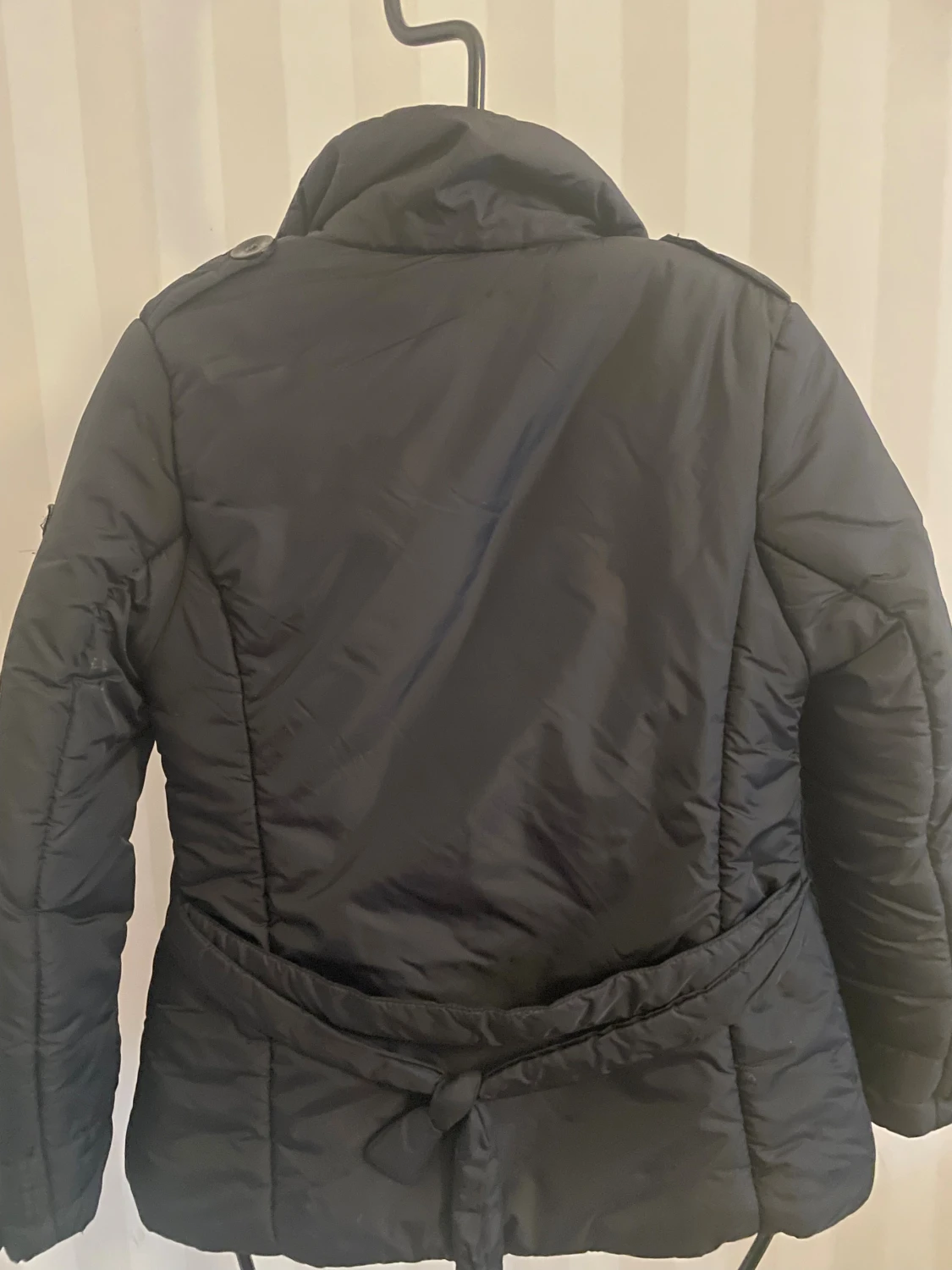 Svart pufferjacka från Renato Balestra - 1