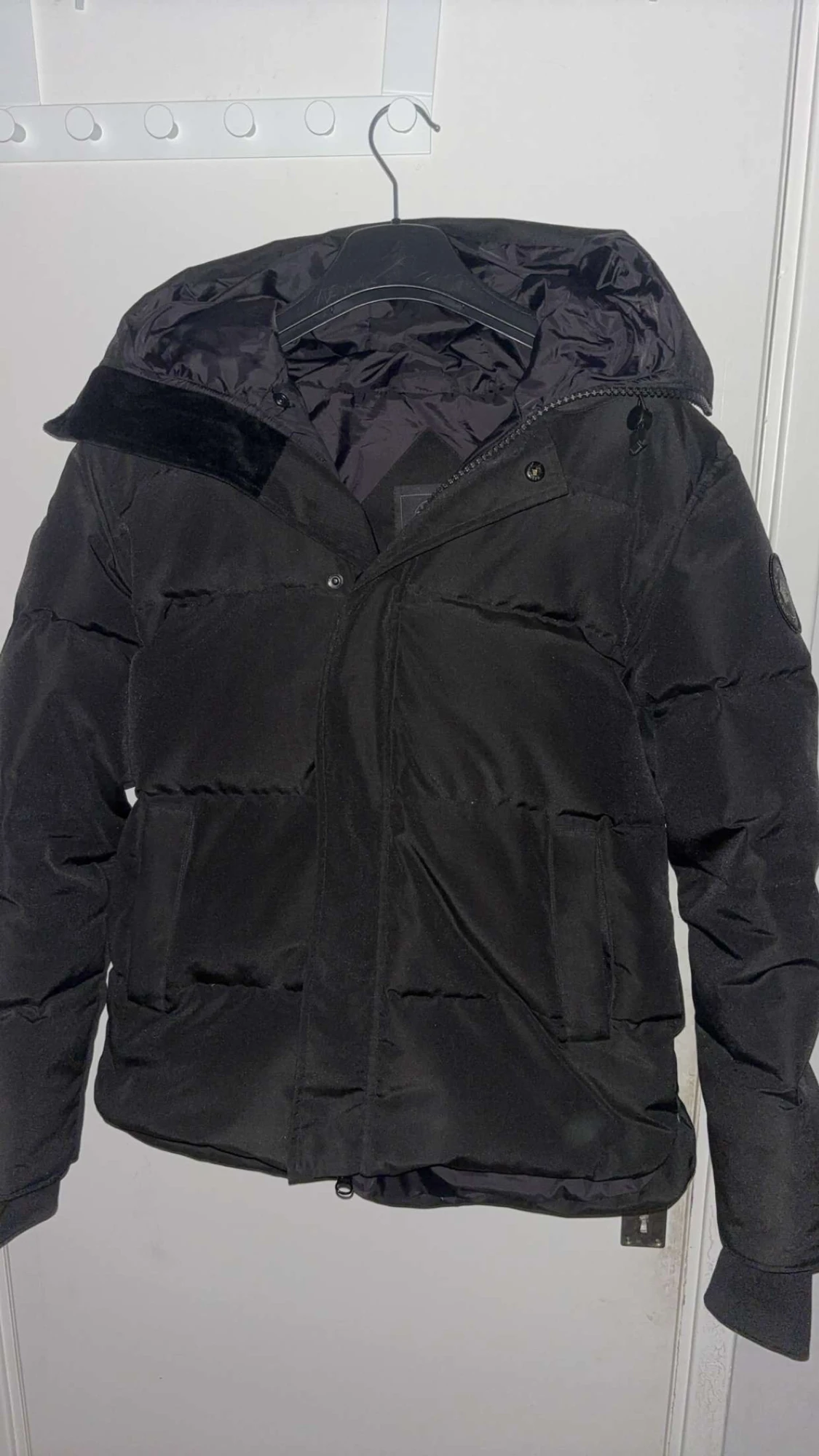 Svart pufferjacka från Canada Goose