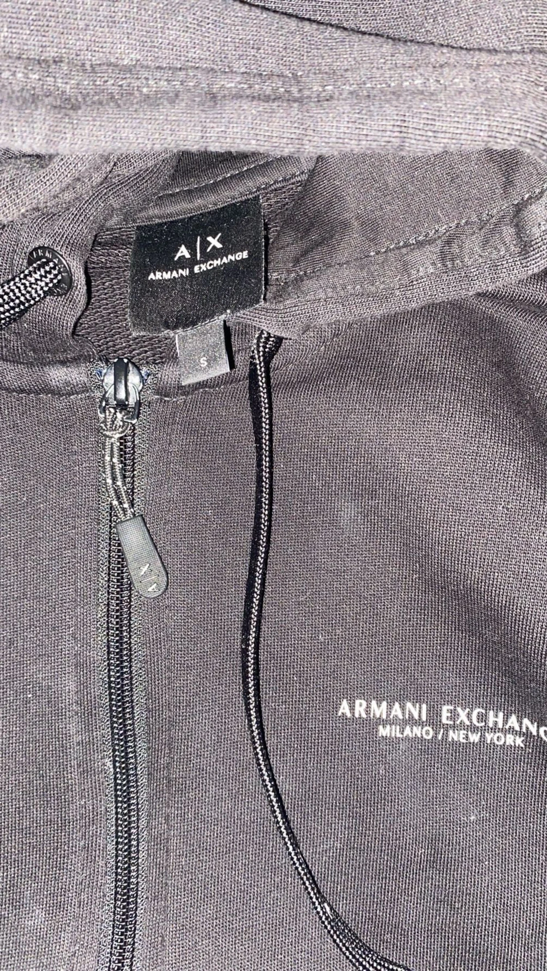 Svart hoodie från Armani Exchange - 1