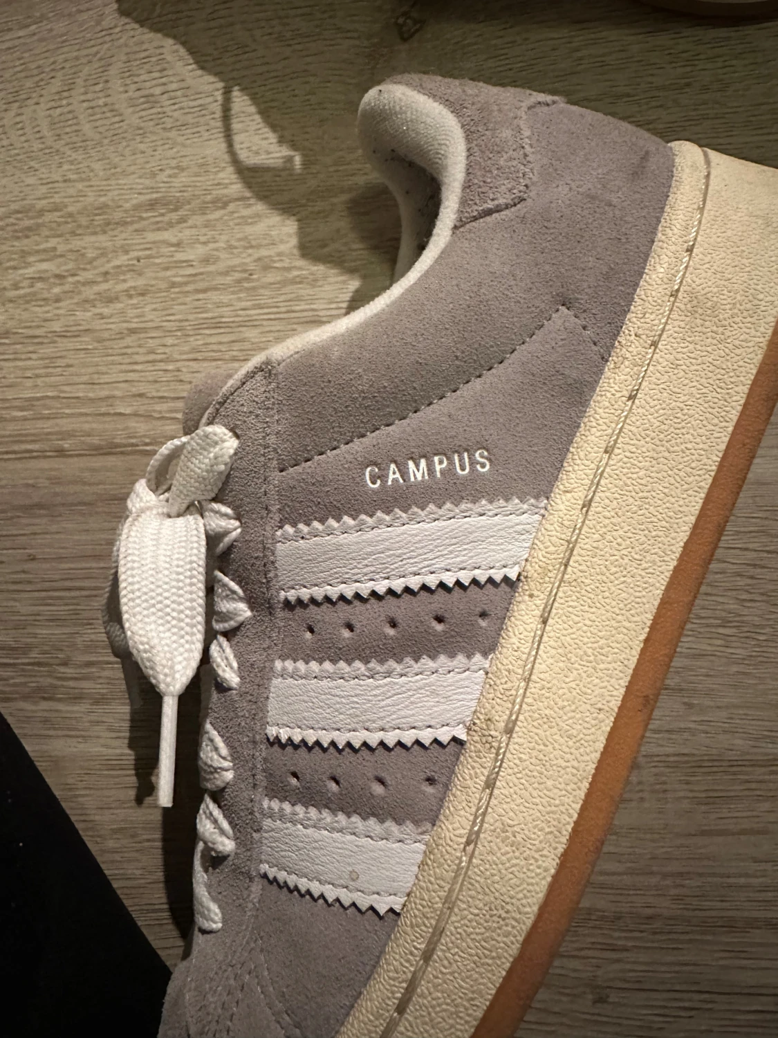 Grå Adidas Campus sneakers strl 39 - 2