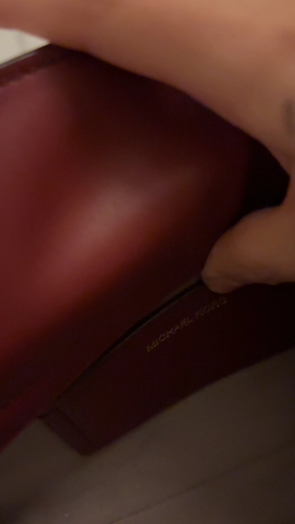 Vin Röd axelväska från Michael Kors - 3