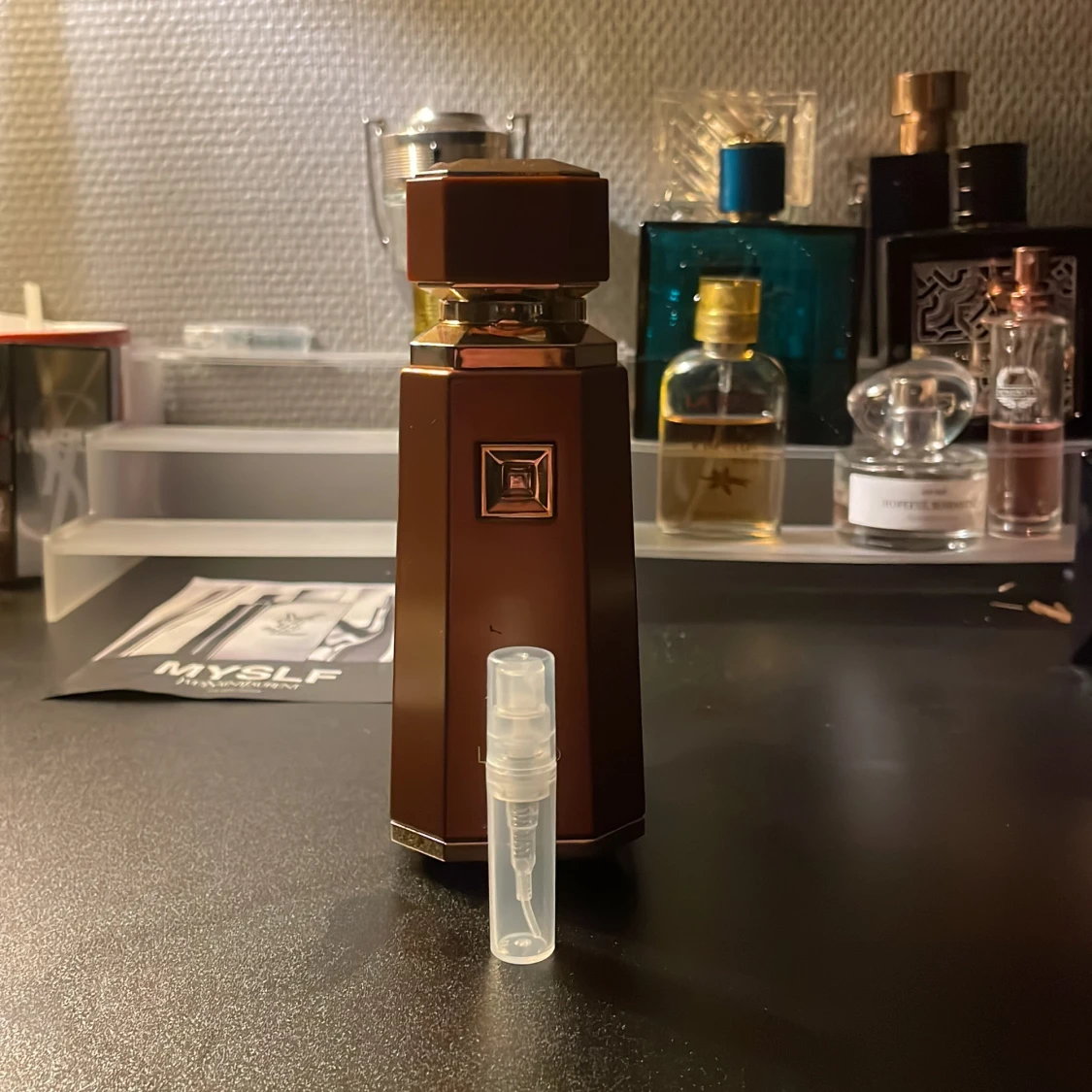 Liquid brun parfymflaska 2 ml - 2