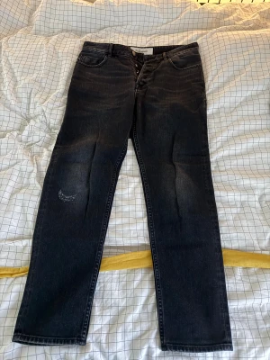 3 par jeans  - Emporio Armani 30/30 Levis 30/30 jack&jones 30/32 