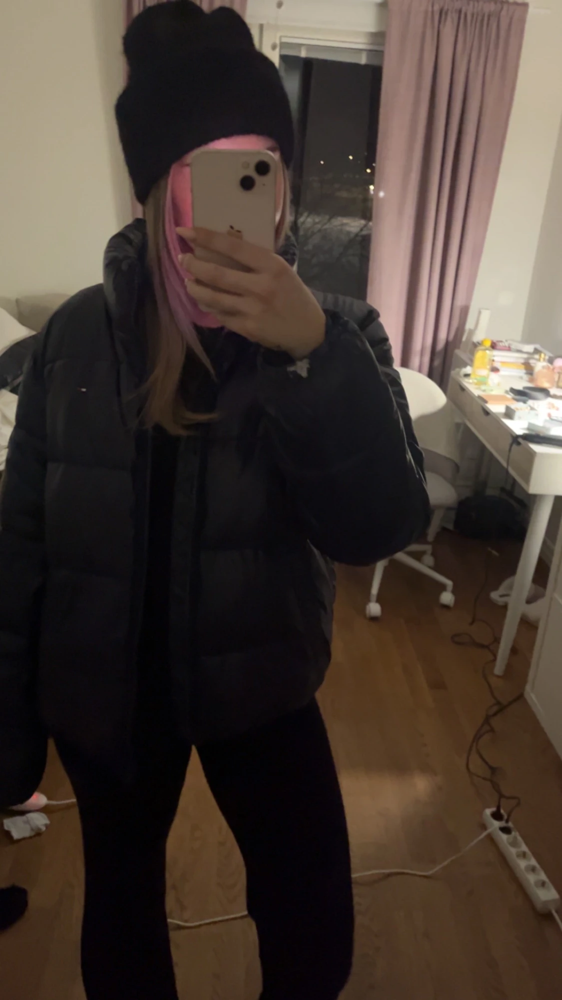 Svart pufferjacka Tommy Hilfiger - 1