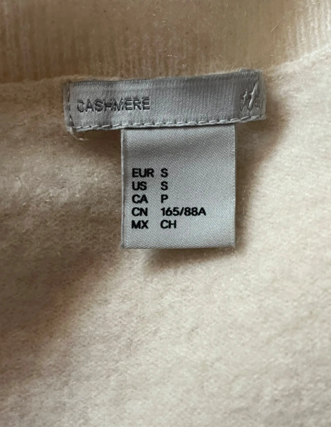 Beige trekvartsärmad kashmirtröja  - 1