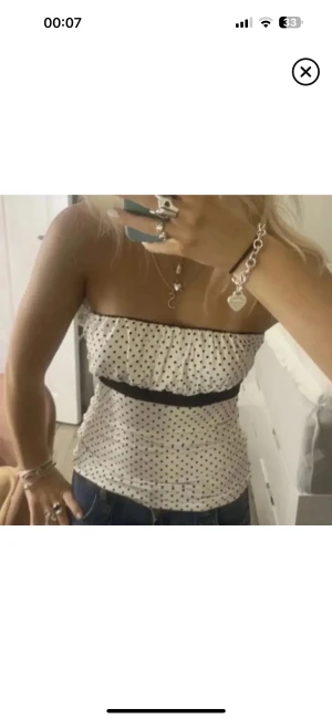 SÖKER - Söker denna topp från zara!