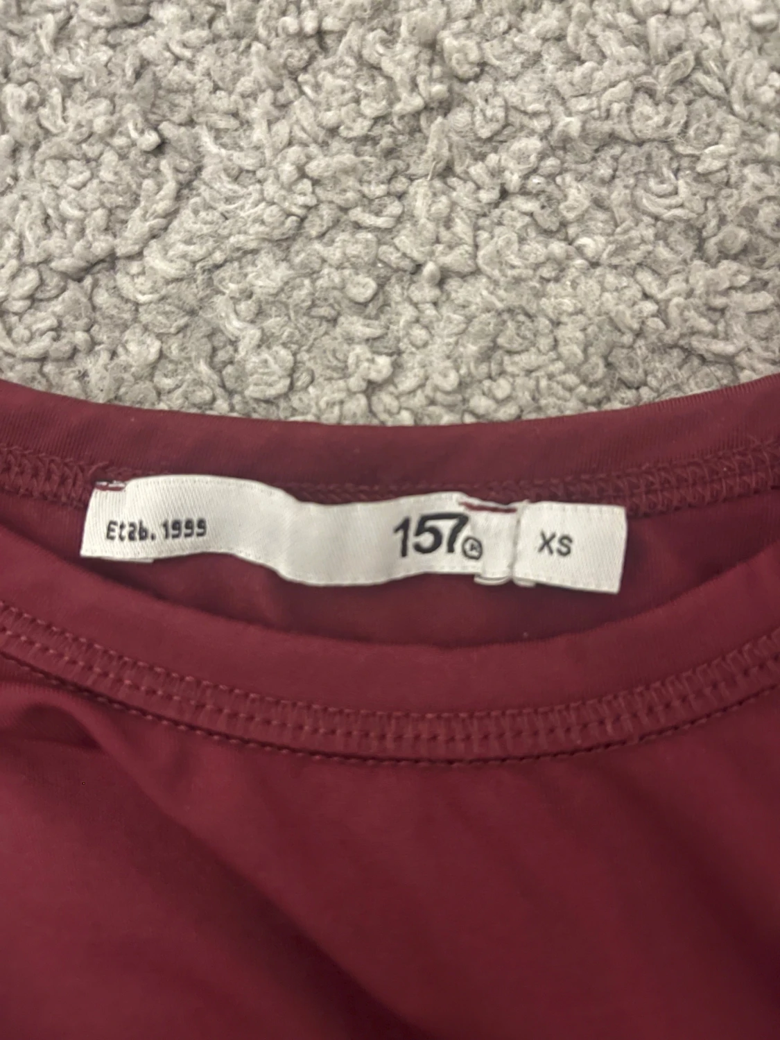 Vinröd tight tröja från Lager 157 XS - 1