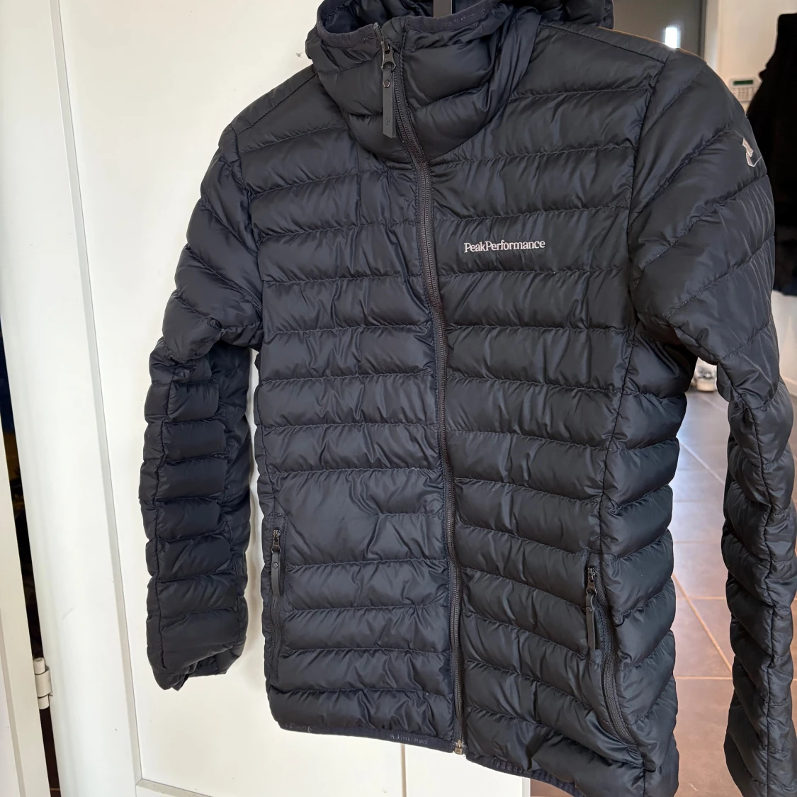 Peak Performance jacka i storlek S