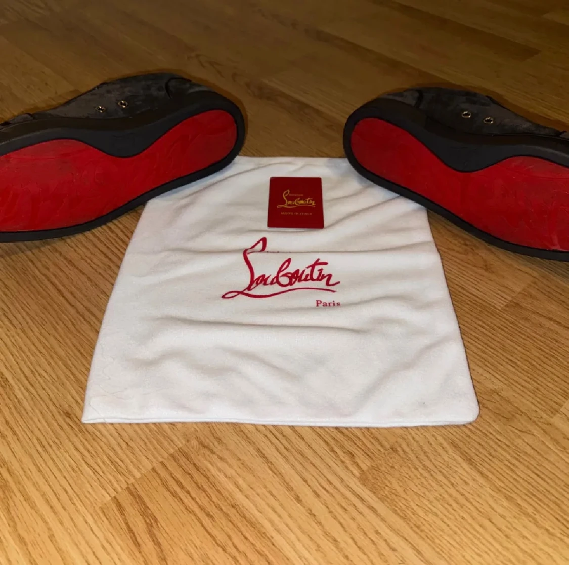 Christian Louboutin svarta sneakers med nitar - 2