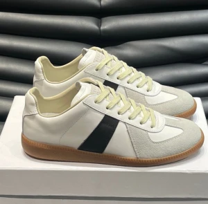 Gott utbud med Maison Margela gats - Hör av dig om ett av paren fångar ditt öga👌