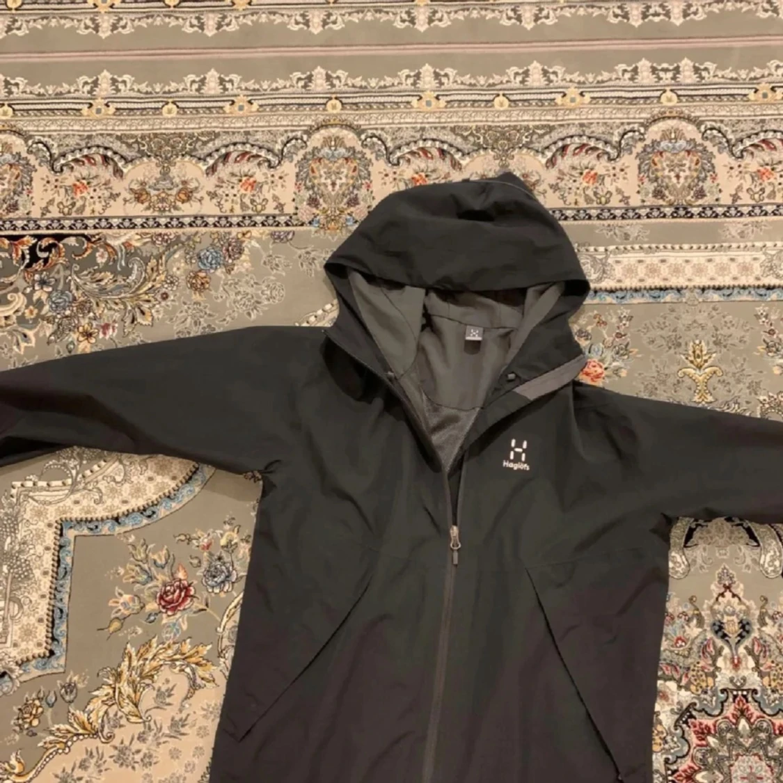 Svart vindjacka från Haglöfs, M - 3