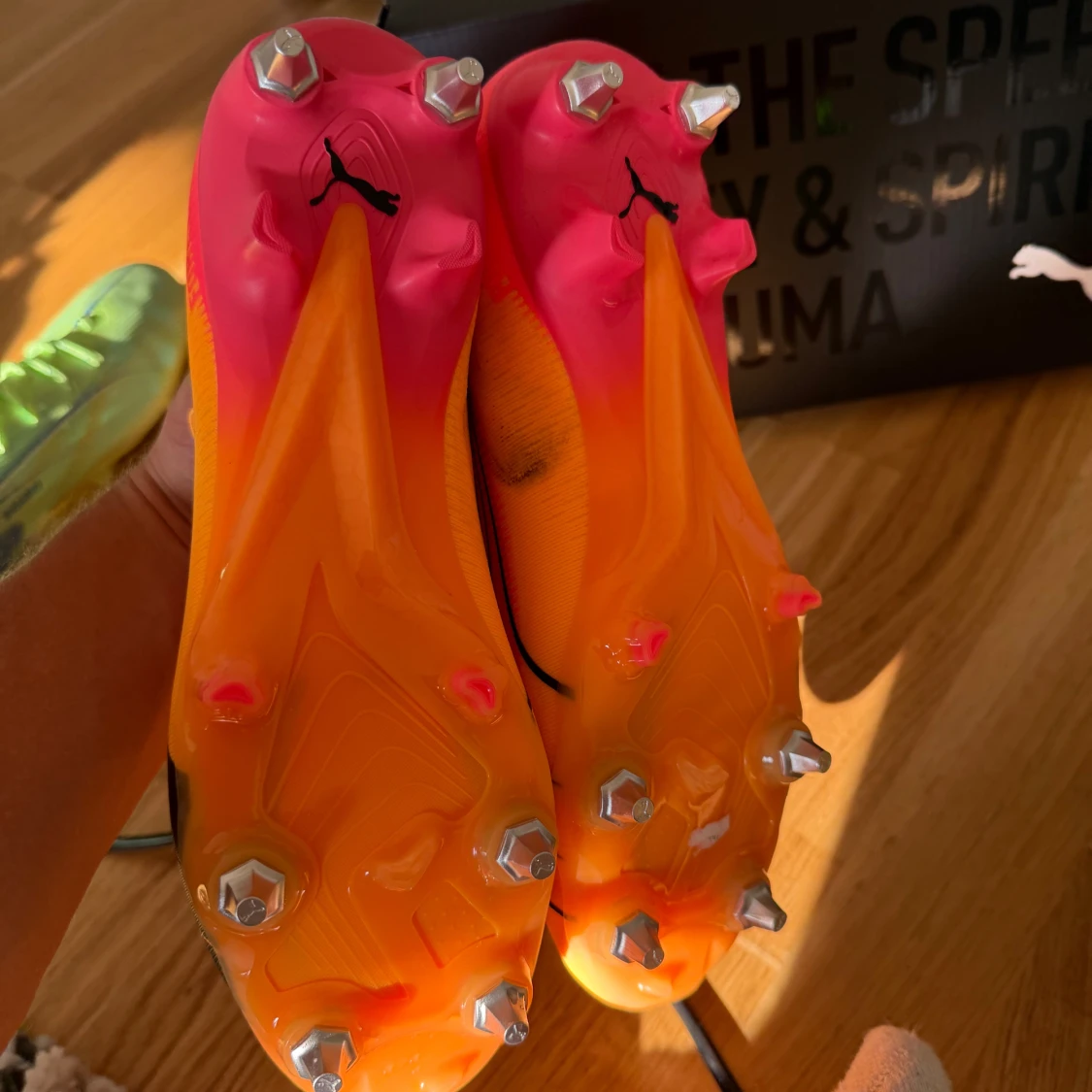 Puma orange fotbollsskor med dobbar - 2