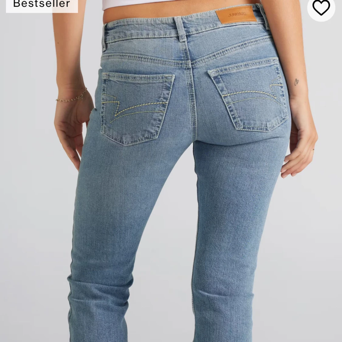 Ljusblå bootcut jeans 